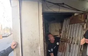 Polícia prende suspeitos em 'bunker' do Comando Vermelho no Centro do Rio