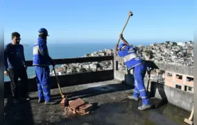 Prédio comercial é demolido no Vidigal, a construção era ilegal