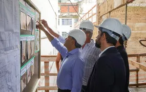Prefeito de Niterói vistoria obra de reforma do Cinema Icaraí
