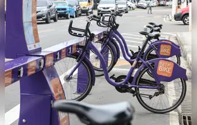 Prefeitura de Niterói amplia sistema de bicicletas compartilhadas com nova estação no Barreto