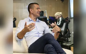 Presidente da Alerj defende expansão do modelo de escolas cívico-militares e quer transformar 200 unidades no RJ