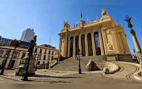 Projeto para proibir escolas de impedirem matrículas de alunos que usam fraldas avança na Alerj