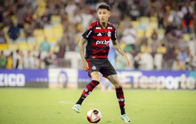 Pulgar deve voltar a ser opção no Flamengo contra o Estudiantes