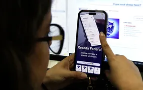Receita paga nesta sexta-feira terceiro lote de restituição do IR 2026
