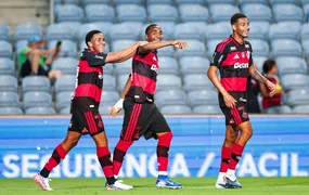 Recheado de garotos, Flamengo vence amistoso contra o Lausanne-Sport em Portugal