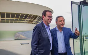 Rodrigo Neves recebe Eduardo Paes no MAC: “Vou fazer a linha 3 do metrô”, diz ex-prefeito do Rio