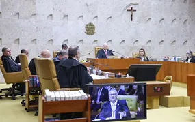 STF suspende julgamento sobre mandato-tampão para governo do Rio