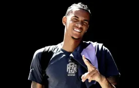 Santos recua e encerra negociação por volante do Botafogo