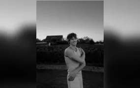 Shawn Mendes chega ao Brasil às vésperas do Dia dos Namorados