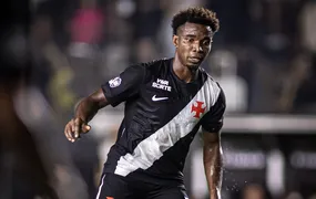 Thiago Mendes é absolvido pelo STJD e pode jogar contra o Flamengo