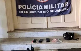 Três presos e material entorpecente apreendido na Ilha da Conceição, em Niterói