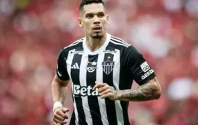 Vasco irá apresentar reforço de lateral-esquerdo após pausa para a Copa; saiba mais!