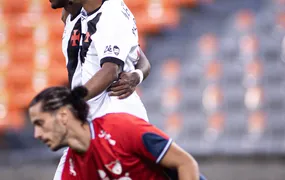 Vasco reage duas vezes, empata com o Medellín e decide vaga em São Januário