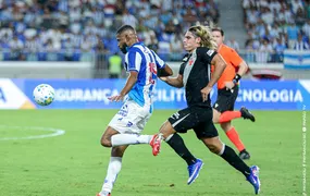 Vasco vence o Paysandu por 2 a 0 e encaminha vaga na Copa do Brasil
