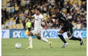 Vasco vira sobre o Flu nos acréscimos e vence clássico no Maracanã