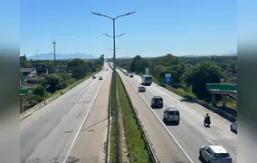 Véspera de Natal com trânsito tranquilo na BR-101