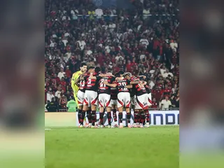 Buscando a liderança, Flamengo mede forças com o Fortaleza, na Arena Castelão