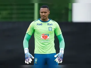 Goleiro John é convocado para a seleção brasileira no lugar de Hugo Souza