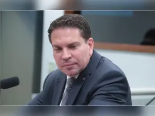 Moraes manda prender o deputado Alexandre Ramagem