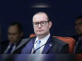 Por unanimidade, STF mantém condenação de Bolsonaro e aliados