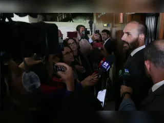 Por unanimidade, STF torna Eduardo Bolsonaro réu por atuação nos EUA