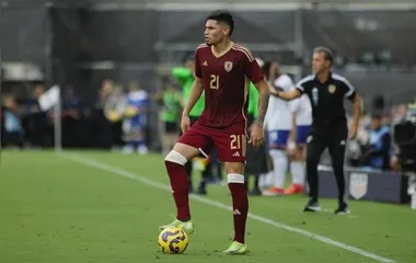 Botafogo faz proposta por atacante da seleção venezuelana