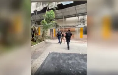 Professor de artes marciais é preso por morte de jovem em bar de São Gonçalo