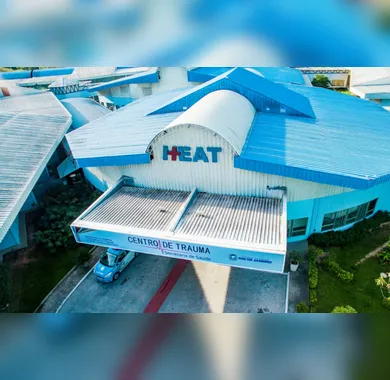 Acidente com van deixa 10 feridos em São Gonçalo