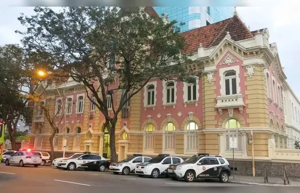 Foragido por stalking e ameaça é preso em Niterói