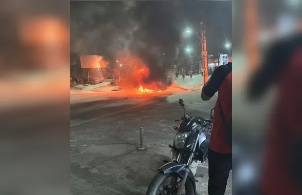 Após morte de moradora, grupo faz protesto no Complexo do Salgueiro, em SG