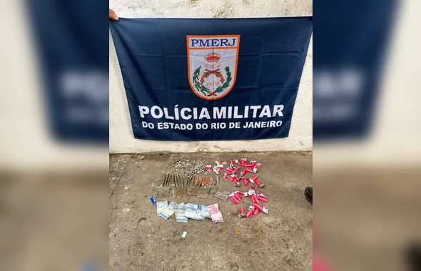 Homem é preso por tráfico durante ação policial no Monan Pequeno, em Niterói