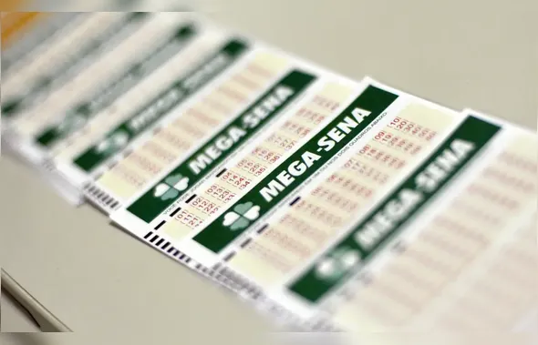 Mega-Sena acumula e prêmio chega a R$ 105 milhões; veja os números sorteados