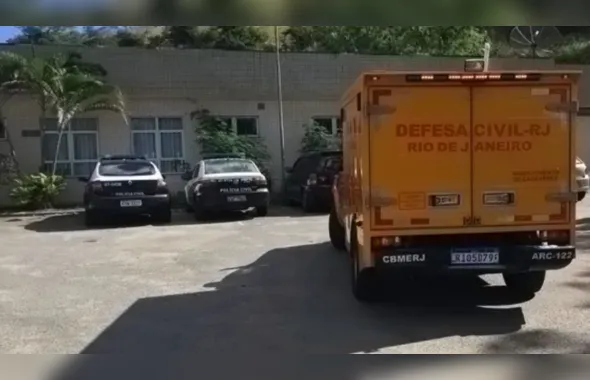 Homem morre e dois ficam feridos em diferentes acidentes ocorridos na RJ-104, em Niterói e RJ-106, em SG