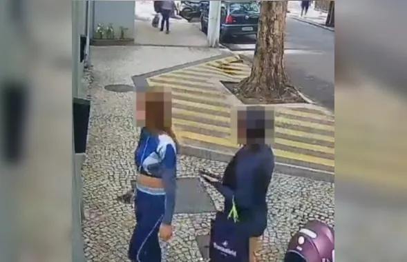 Mulheres tentam invadir condomínios na Zona Sul de Niterói