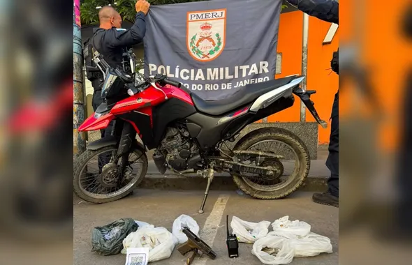 Polícia Militar faz operação no Jardim Catarina e prende três suspeitos