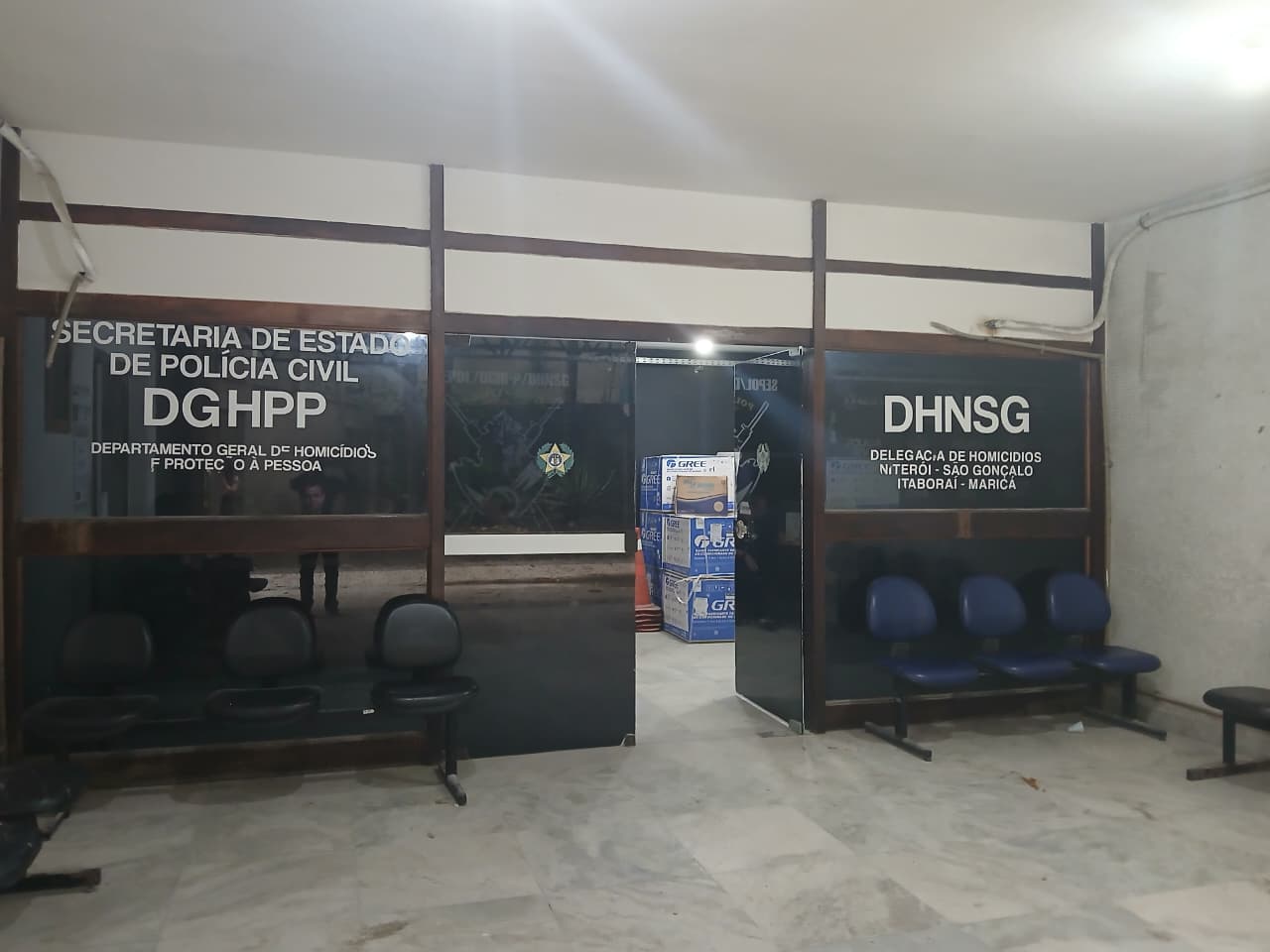 Homem é morto sentado em banco de praça do Barreto, em Niterói