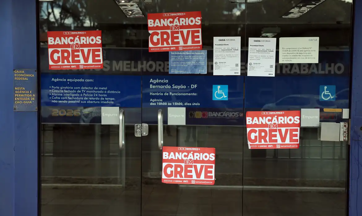 68% dos trabalhadores votaram contra a proposta em assembleia encerrada às 23h desta sexta-feira (11)