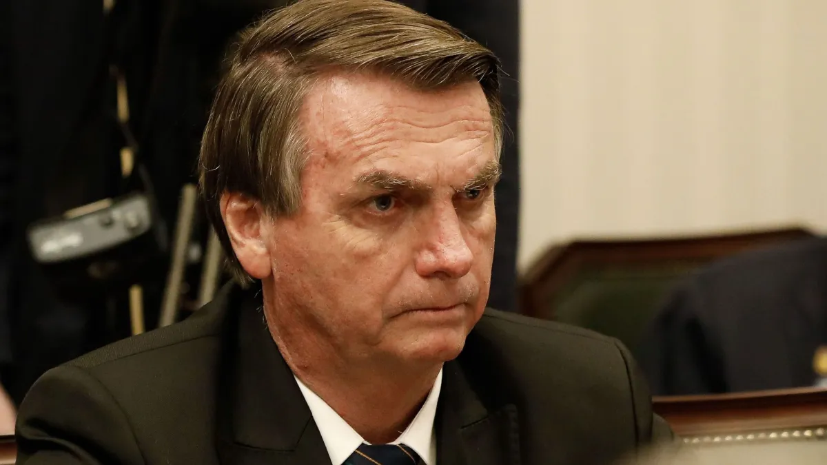 Em julho, Flávio Bolsonaro foi proibido de visitar o pai, após publicar nas redes sociais uma carta escrita pelo ex-presidente