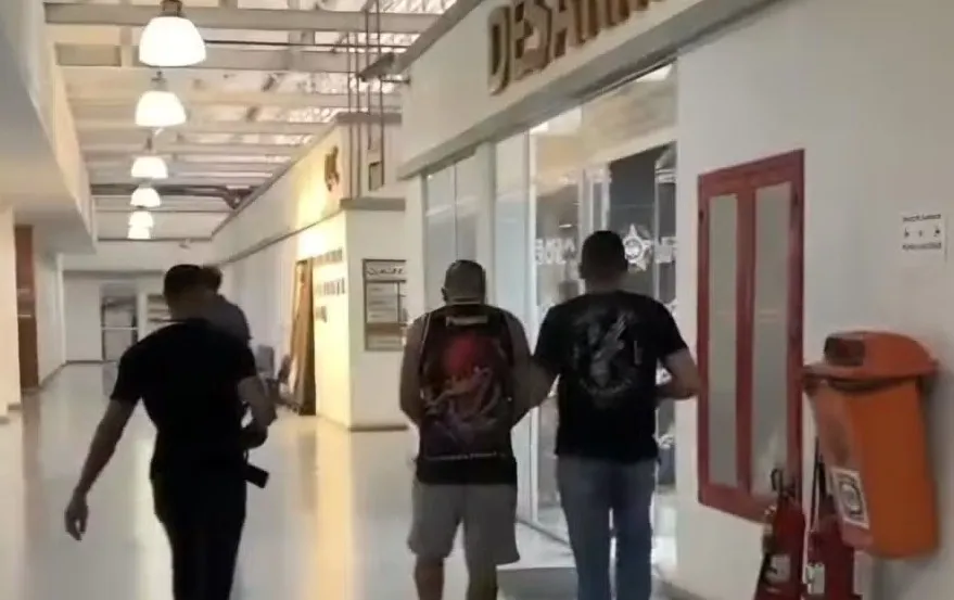 Criminoso é preso após se passar por policial para extorquir empresários no Rio