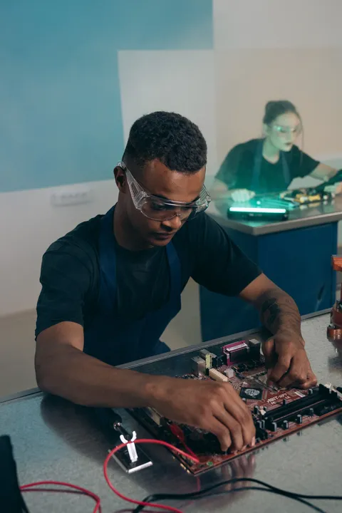 Há oportunidades para técnico em eletrônica