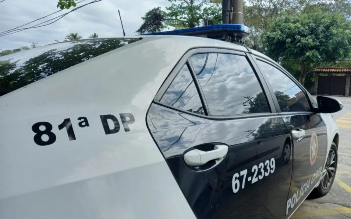 Com os flagras, o motociclista precisou ser encaminhado para a 81ª DP (Itaipu), local onde foi registrado a ocorrência