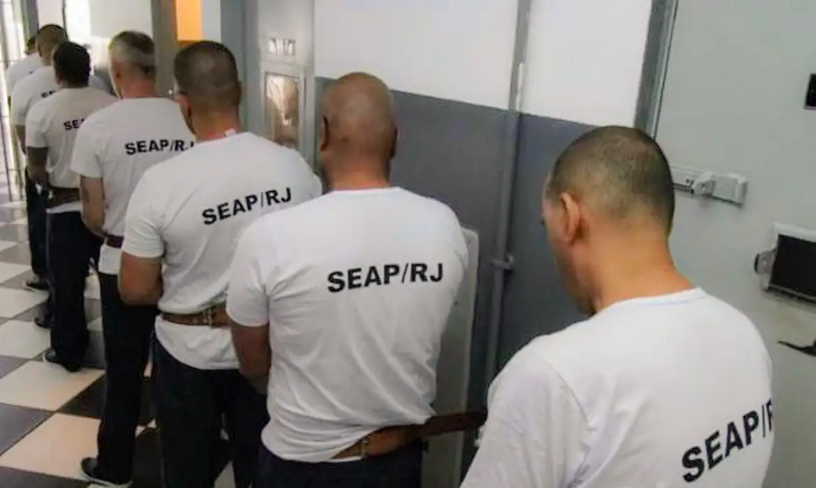 O sistema penitenciário enfrenta superlotação histórica