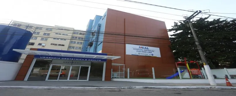 Ele foi socorrido pelo Corpo de Bombeiros e levado para o Hospital Estadual Azevedo Lima (Heal), mas não resistiu; foi constatada morte cerebral