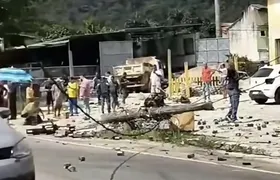 Acidente na Avenida Central, em Niterói, deixa duas vítimas em estado grave; vídeo