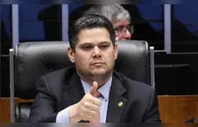 Alcolumbre destrava PEC do fim da 6x1 após conversas com Lula