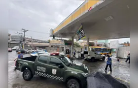 Dispositivos eletrônicos são encontrados em bombas de combustível e posto é interditado no RJ