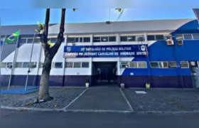 Policiais são presos após investigação sobre agressão durante abordagem em Arraial do Cabo