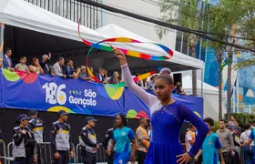 São Gonçalo comemora aniversário de 136 anos com tradicional desfile no centro da cidade