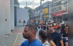 Trabalhadores enfrentam horas de fila em São Gonçalo para se opor a contribuição sindical