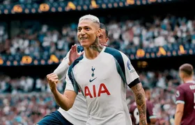 Vasco mantém otimismo por Richarlison e busca alternativa para viabilizar contratação